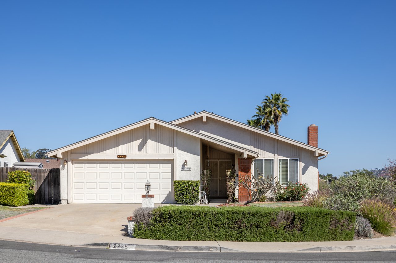 2236 Casa Cielo | Spring Valley