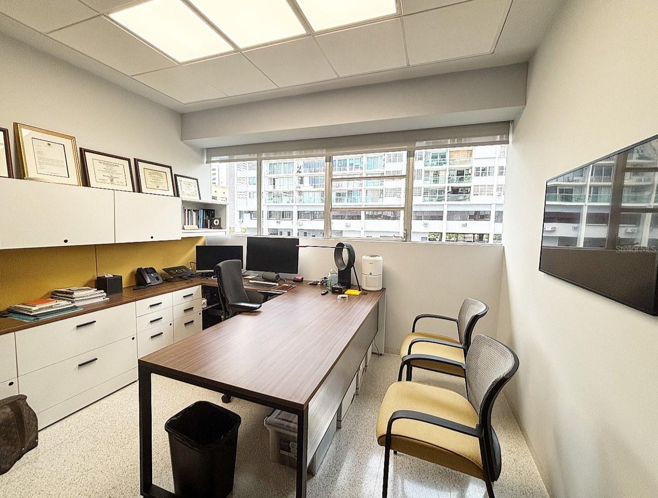 701 Av. de la Constitución