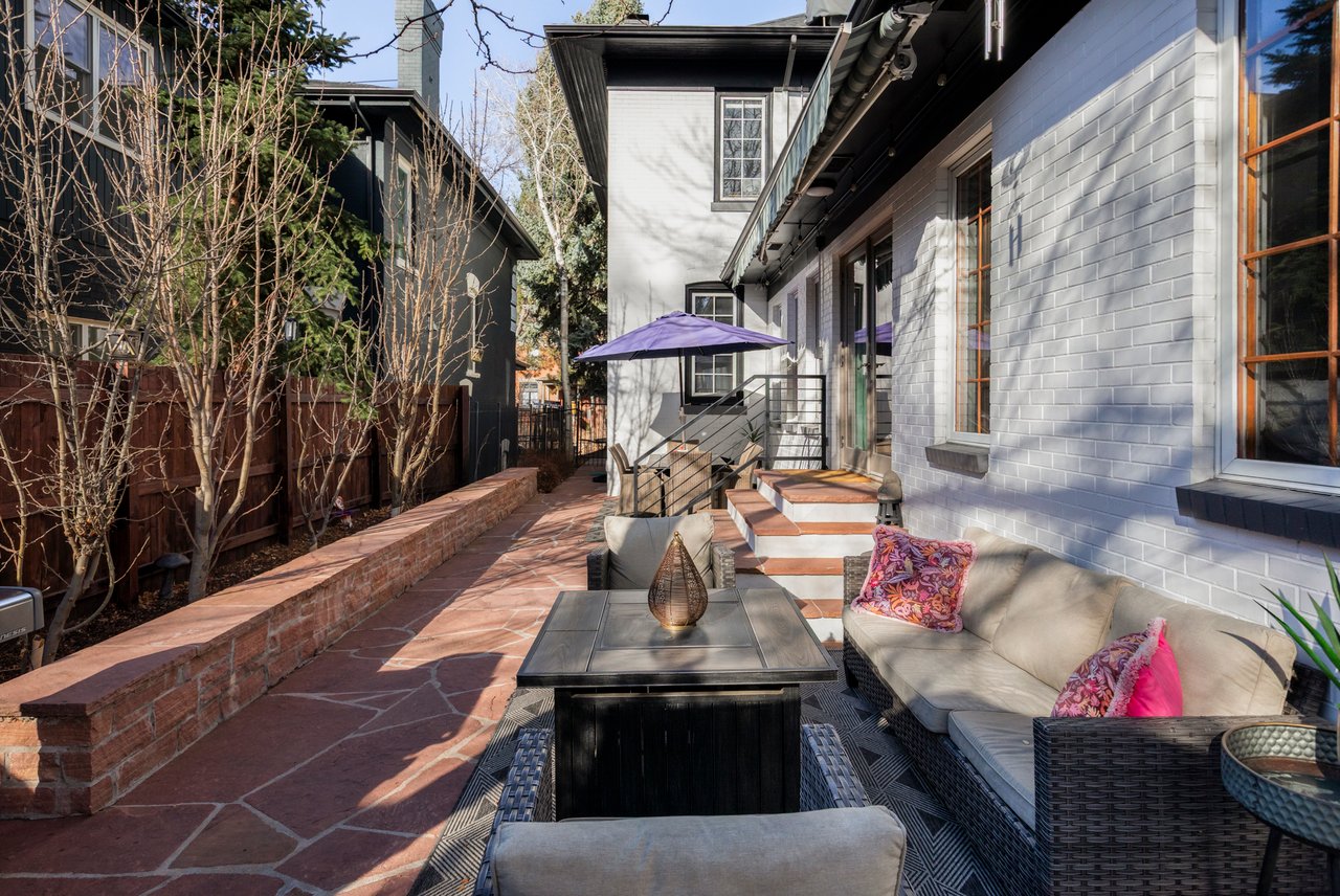 742 N Downing Street