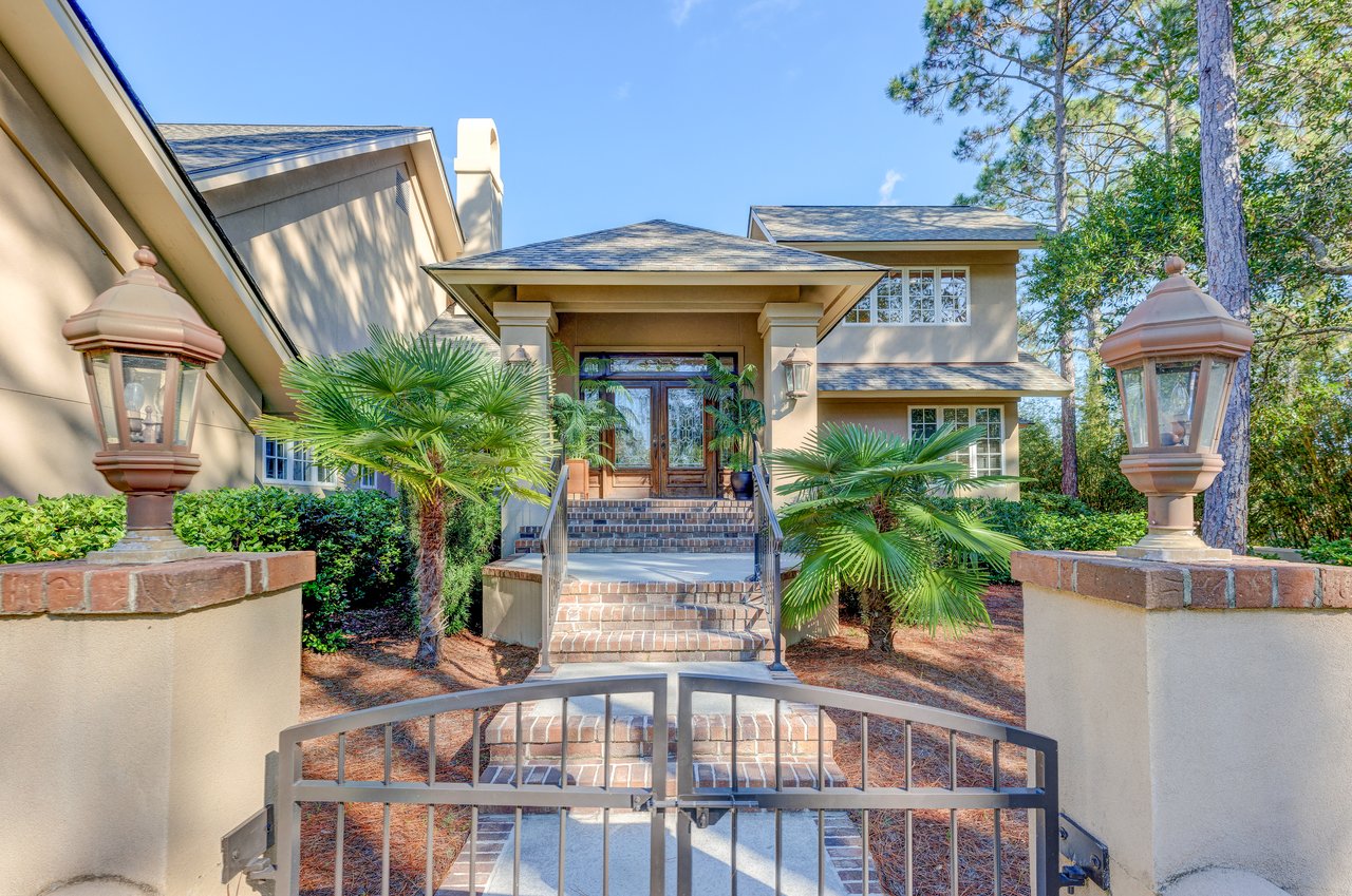 32 Gull Point Rd