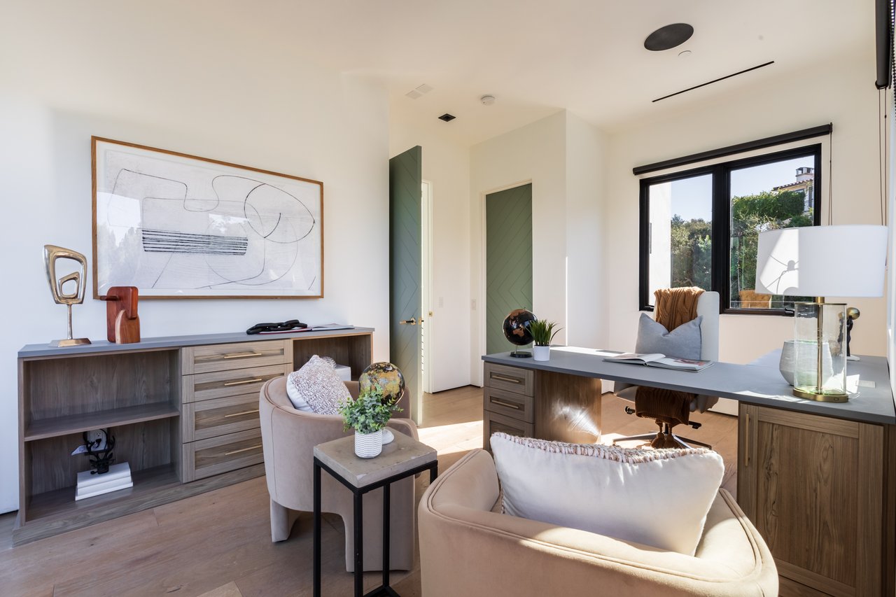 13331 Mulholland Dr, Beverly Hills