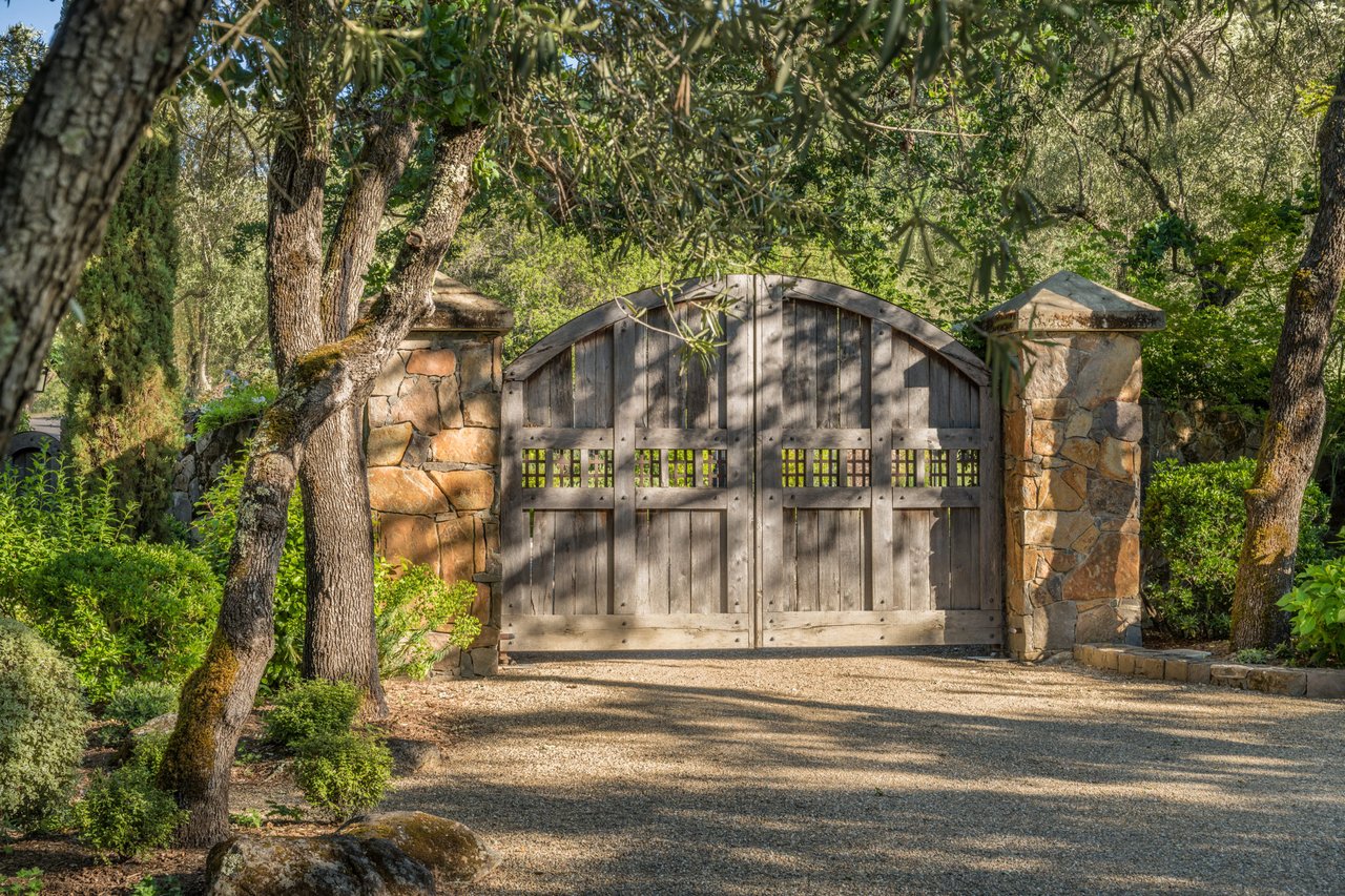 Napa Valley Compound