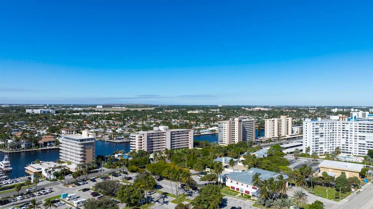 W Pompano Beach Hotel & Residences