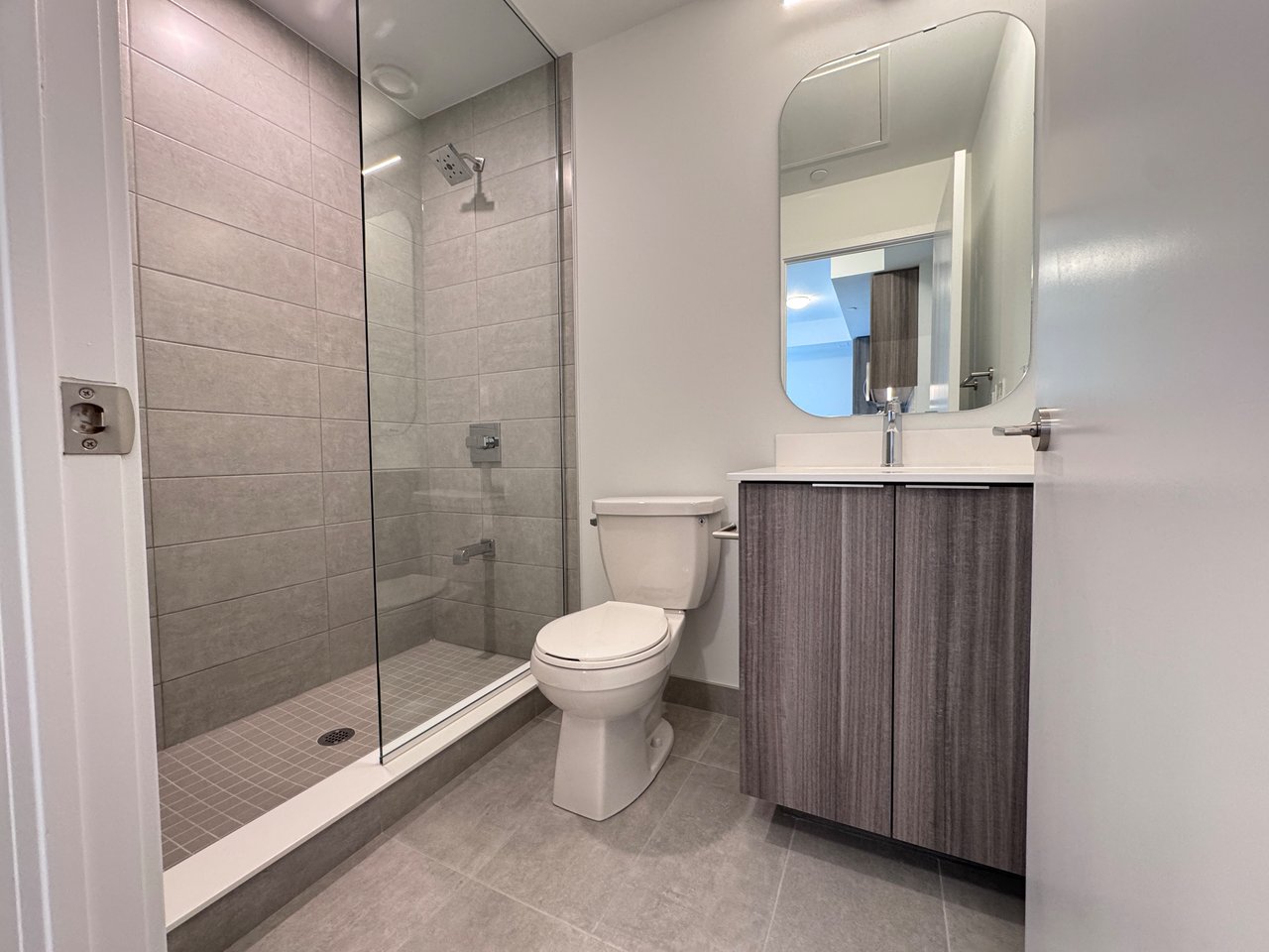 15 Richardson Street Unit: 1021