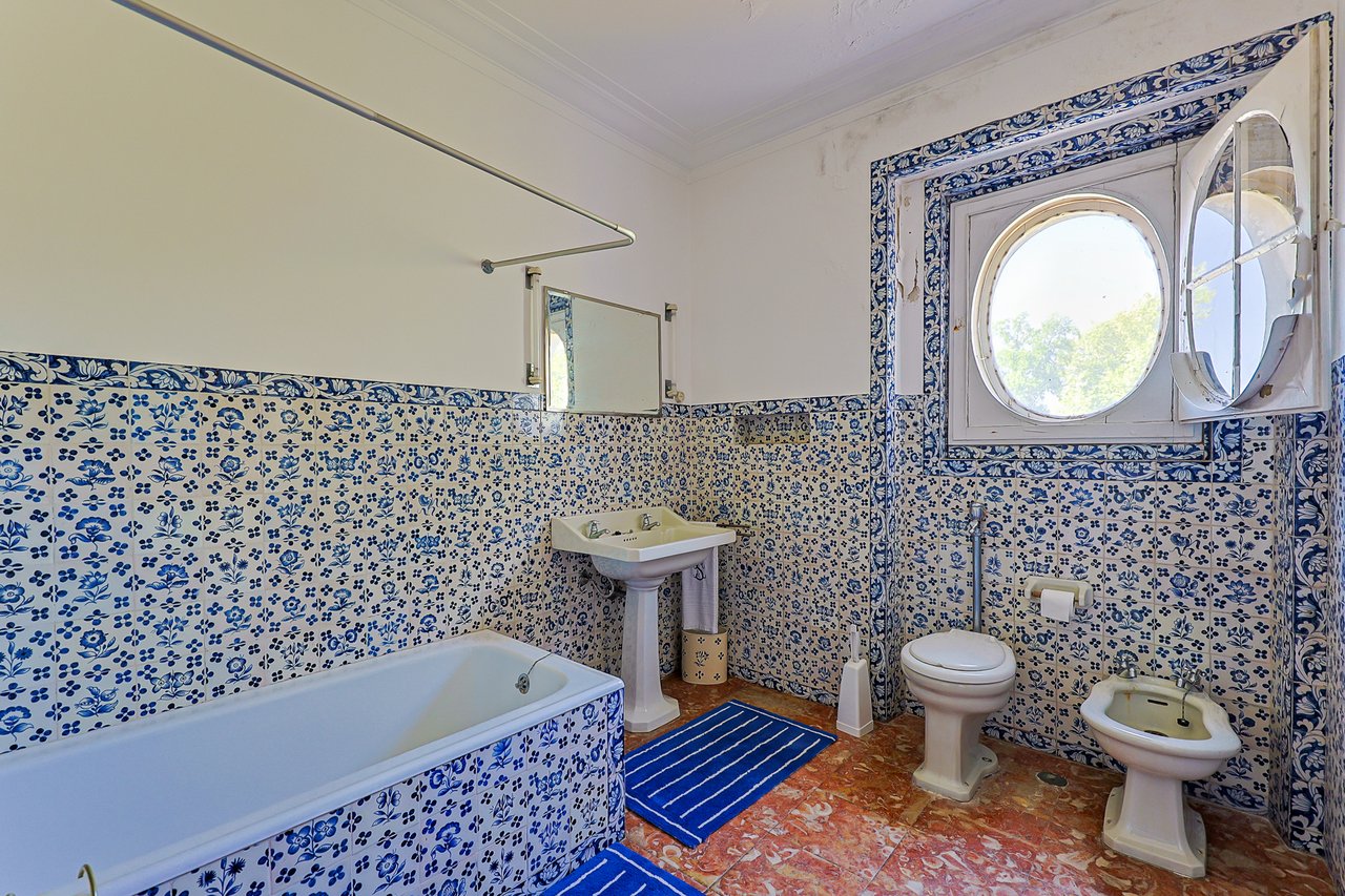 Magnificent 17th-Century Palace with  76,400 m² Estate Near Coimbra