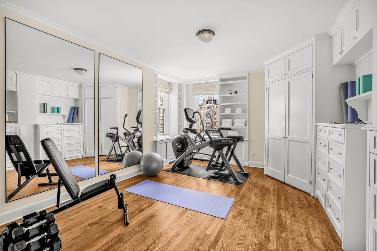 39 East 79th Street