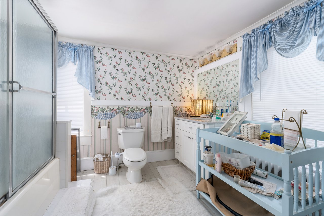 93 Buell Lane, East Hampton