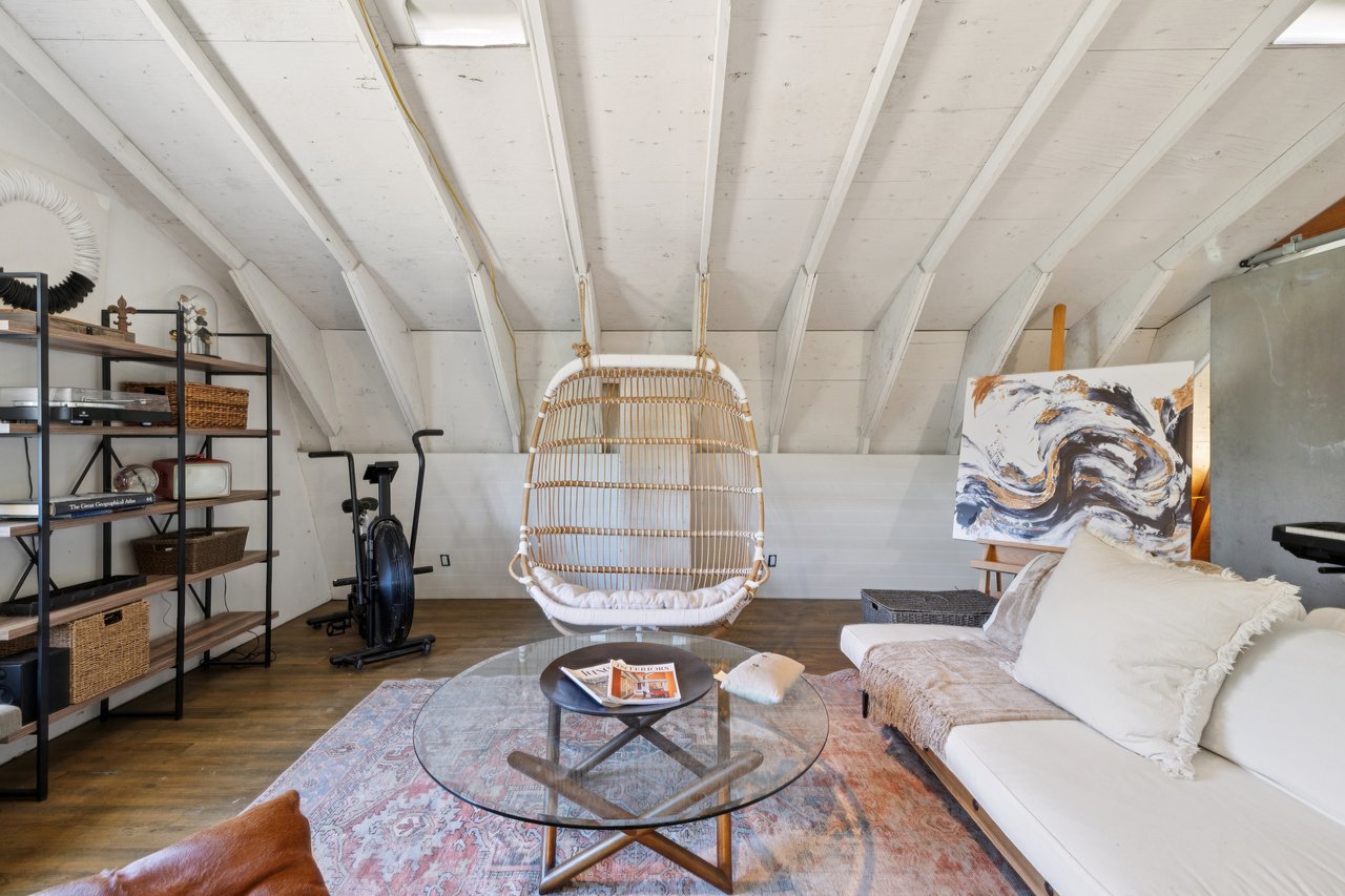 139 Deer Hollow Rd