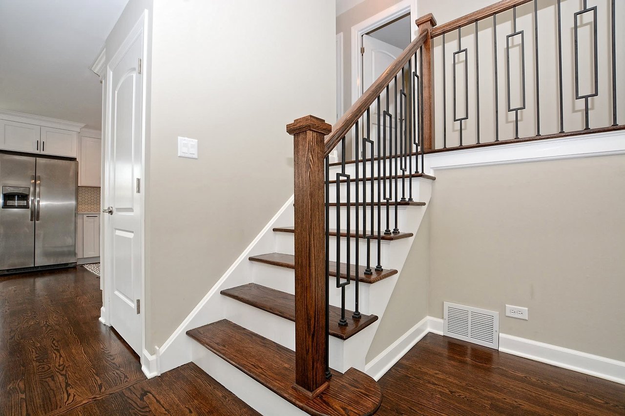 Oak Lawn Stunner