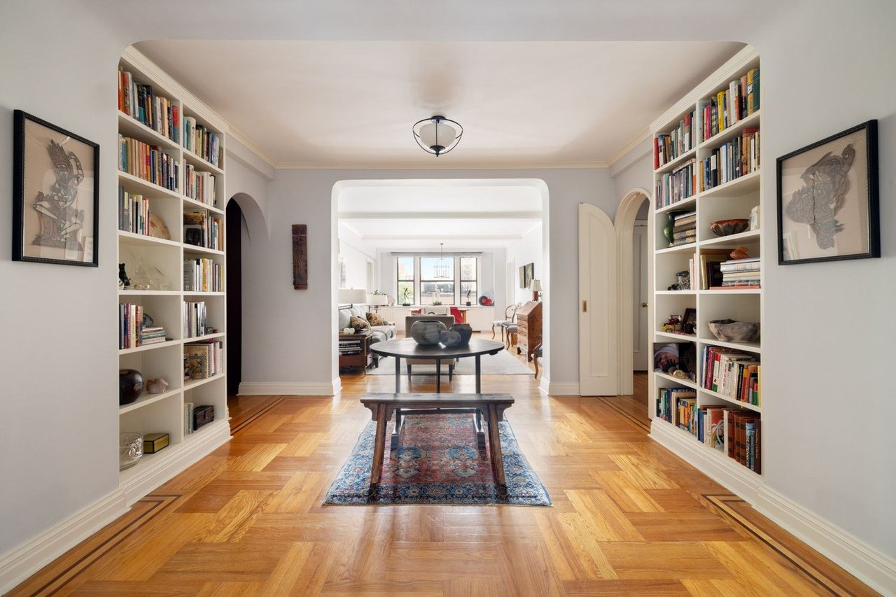 1760 2nd Ave Apt 23C