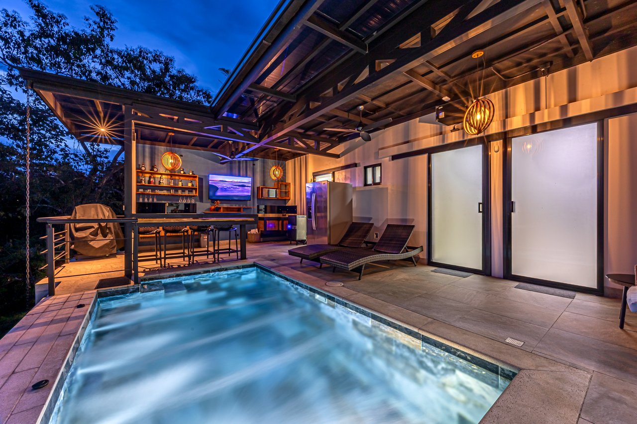 Casa Palma – Brand New Luxury 4BR/4.5BA Home with Stunning Sunset Views in Quepos