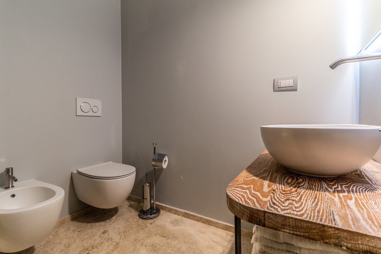 Tuscan Villa With Panoramic Country Views