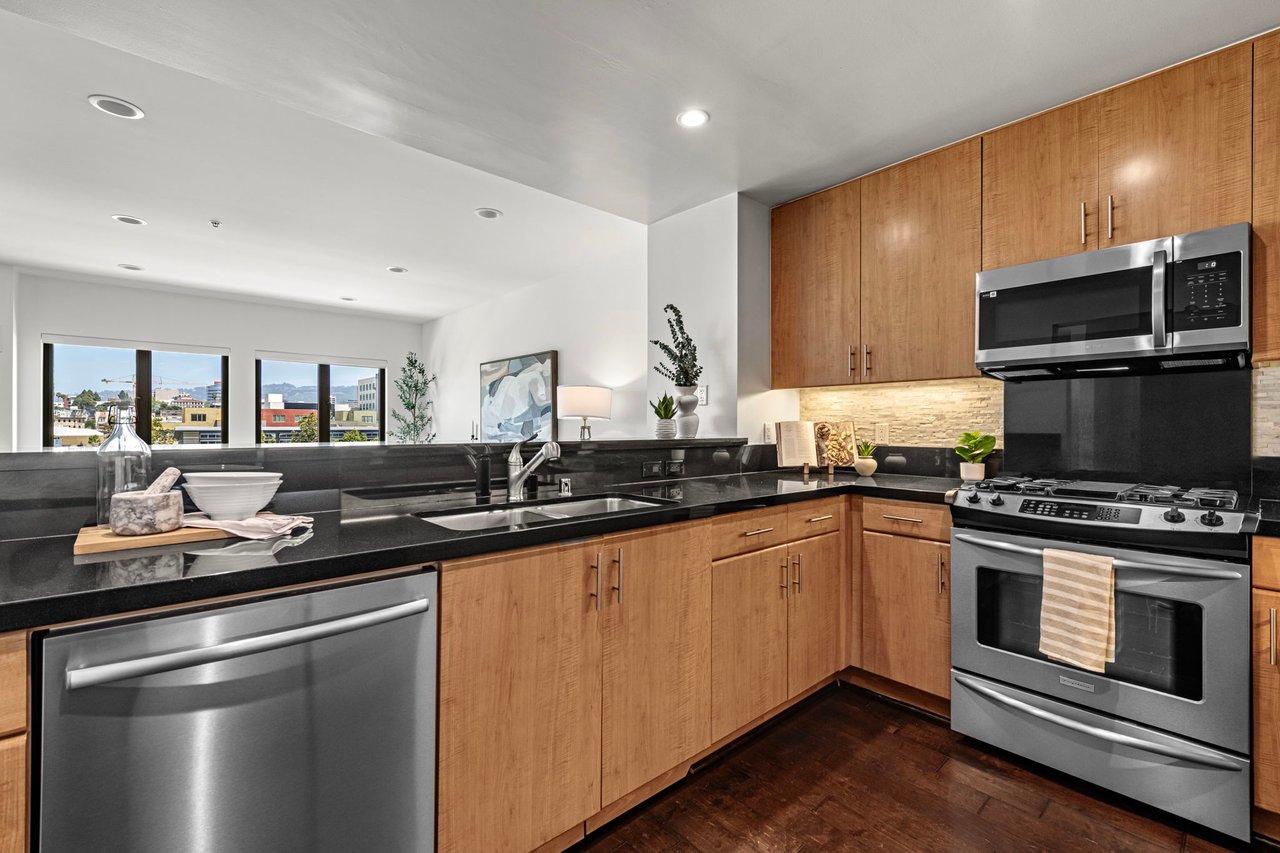 438 West Grand Ave #410