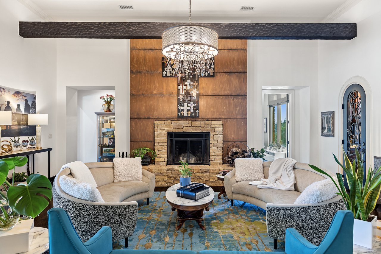 12802 Hacienda Ridge