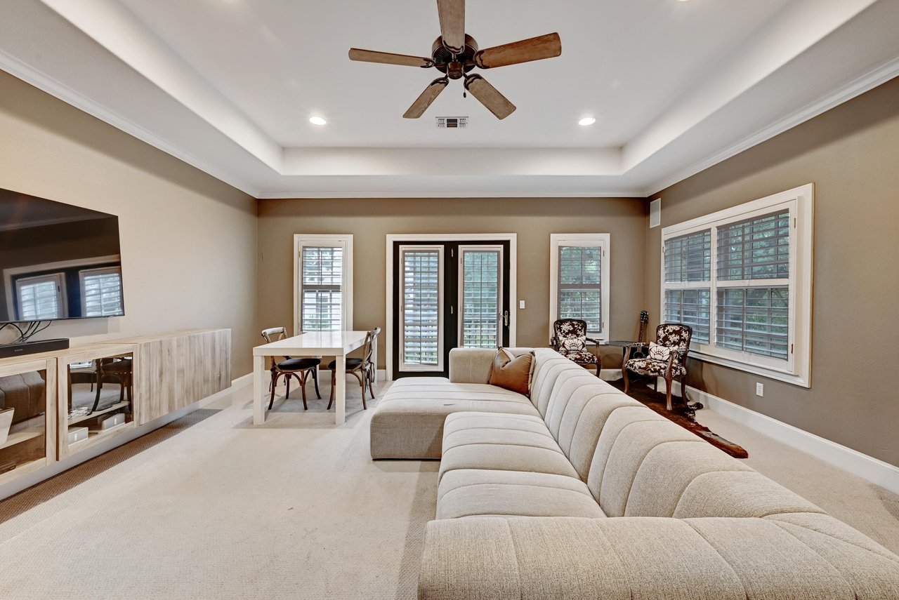 2100 Rue De St. Germaine