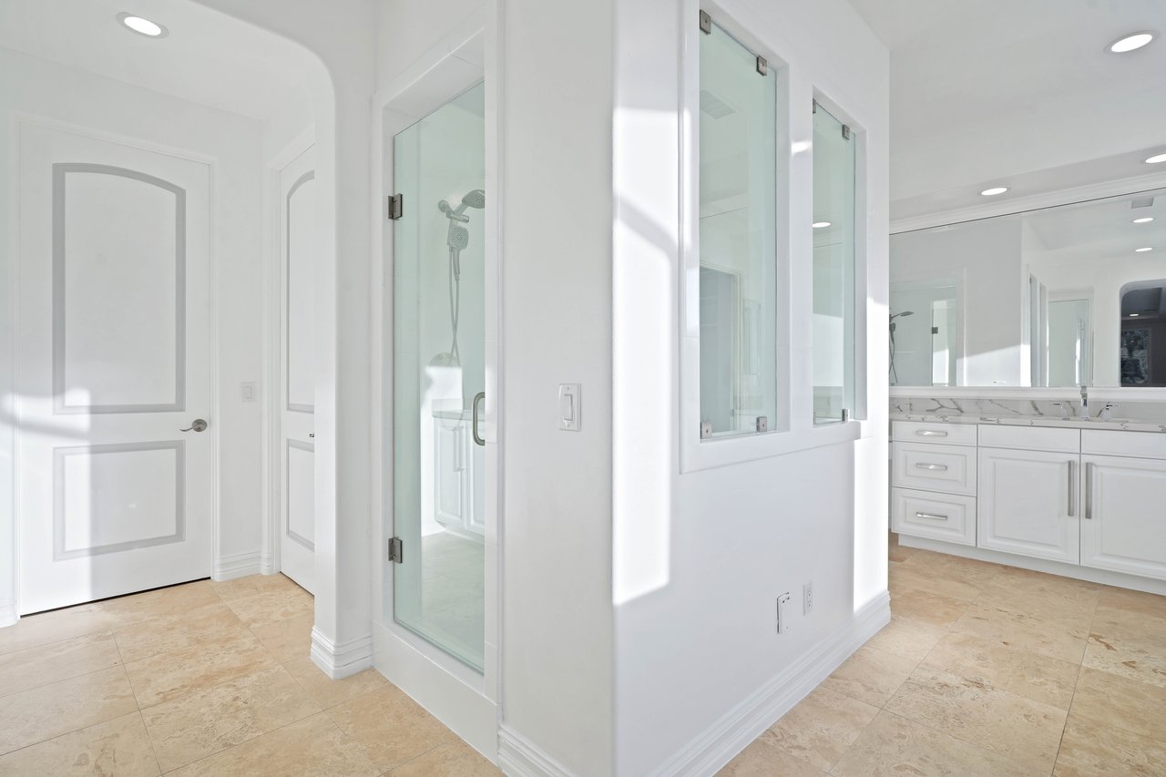 5309 Louise Ave, Encino