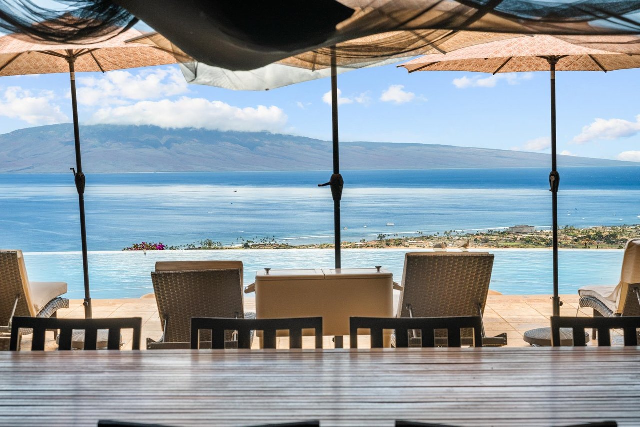 SPECTACULAR 45 ACRE WEST MAUI OCEANVIEW  ESTATE - 5 BEDROOM RESIDENCE - INFINITY POOL - $9,850,000