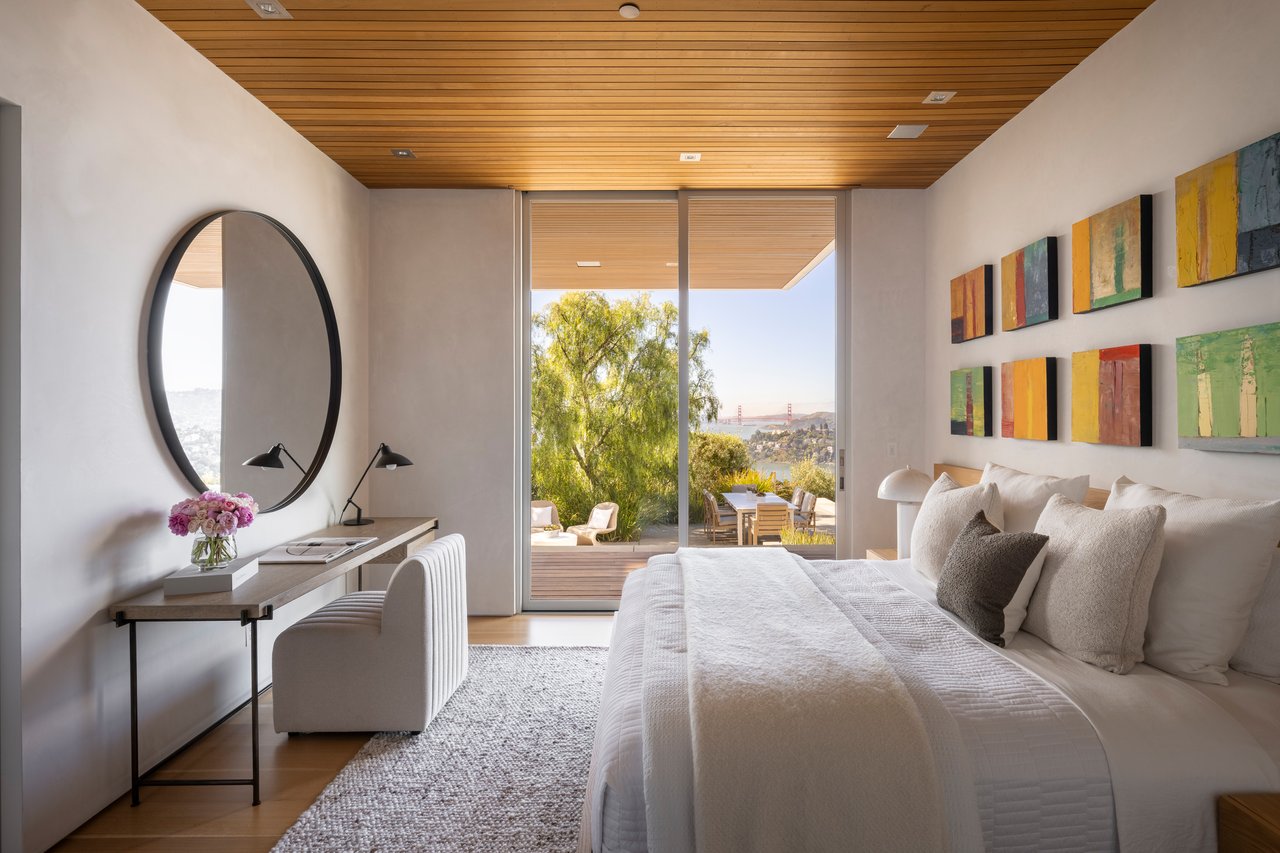 Iconic Modern Estate