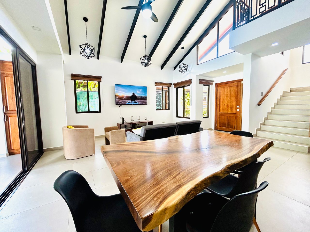 Tropical Modern Living Near Uvita – Stylish Pool Home with Privacy | Price Reduced