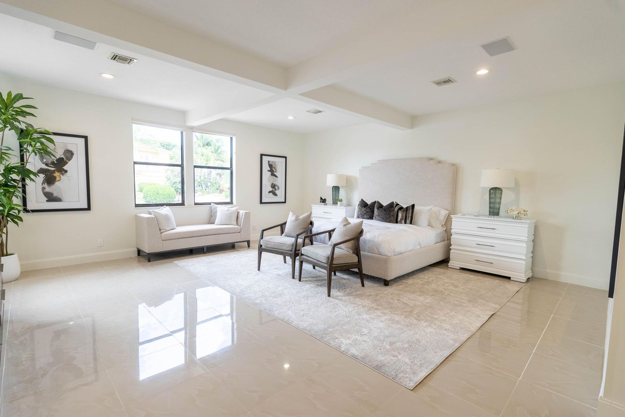 7007 Woodbridge Cir