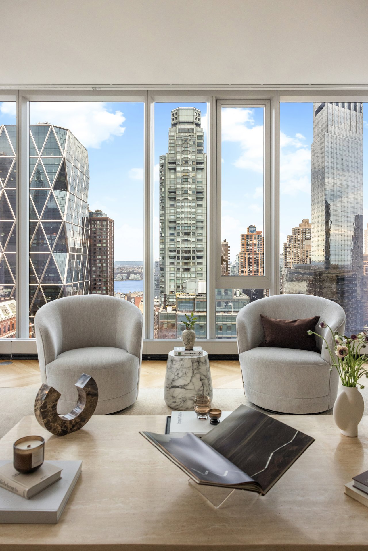 What International Buyers Should Understand Before Acquiring in Manhattan