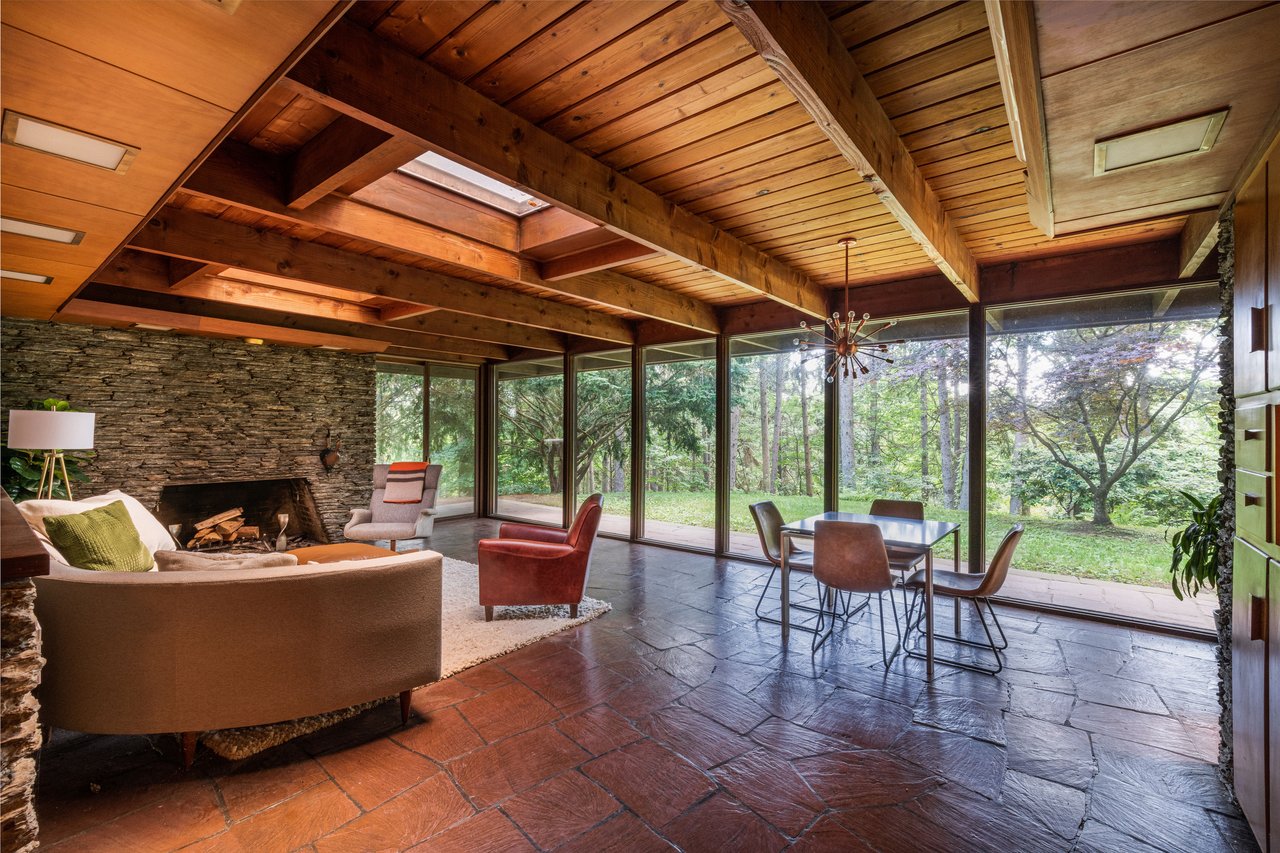 205 Emans Rd