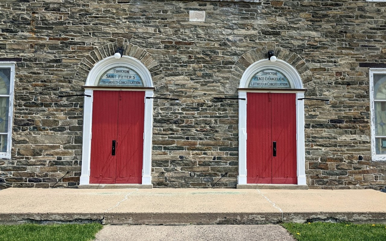 East Bay Homes for Sale on 05/01 from Red Oak Realty