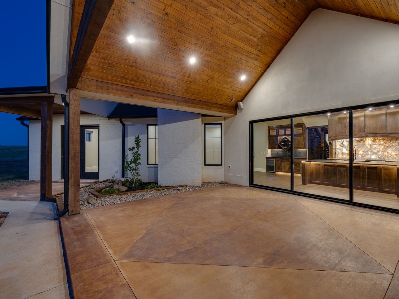 The Diamond Lodge in Mustang, Oklahoma: A Modern Mountain Masterpiece on Cimarron - Wyatt Poindexter - The Agency Oklahoma