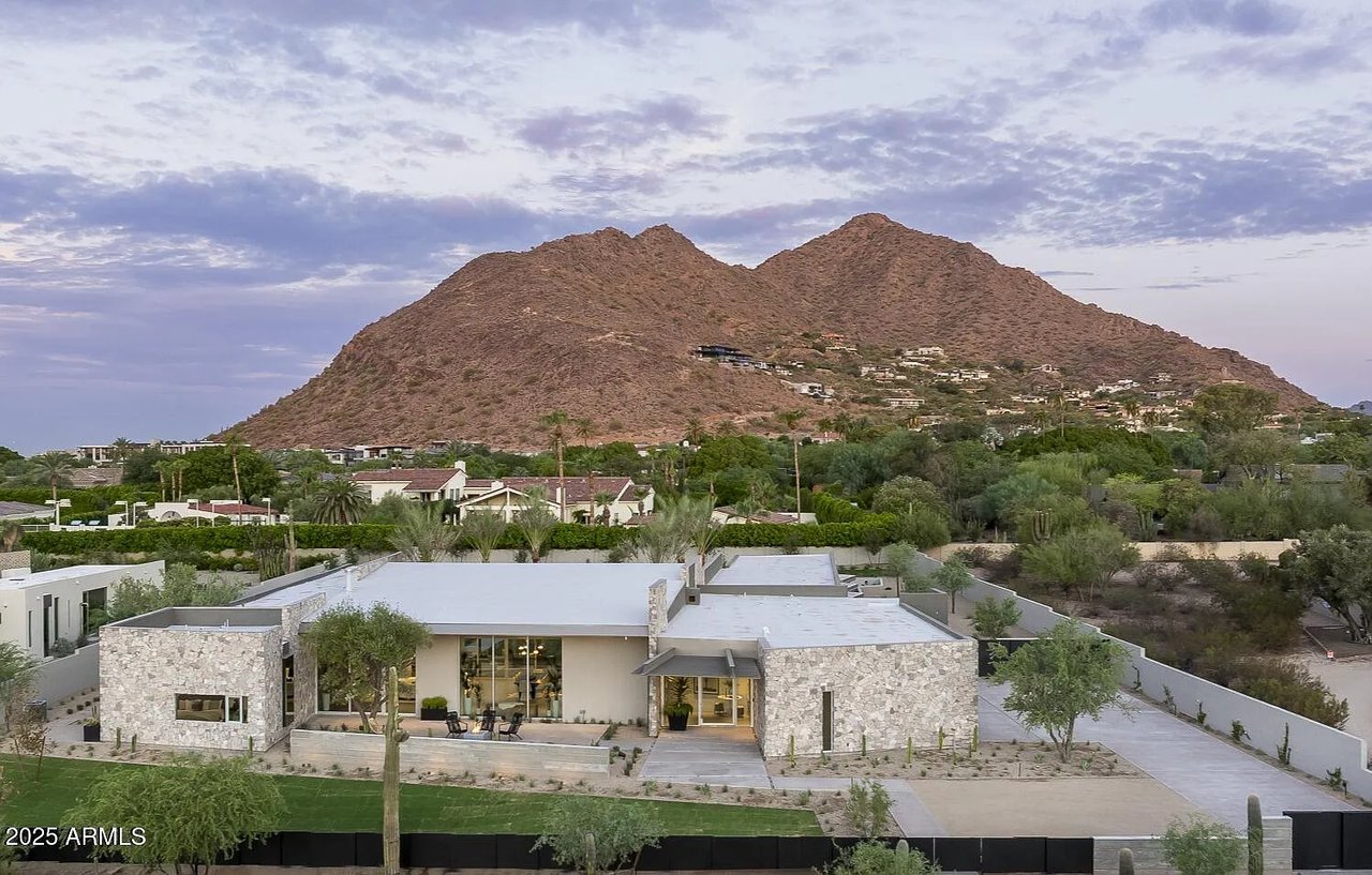 5120 N CASA BLANCA Drive