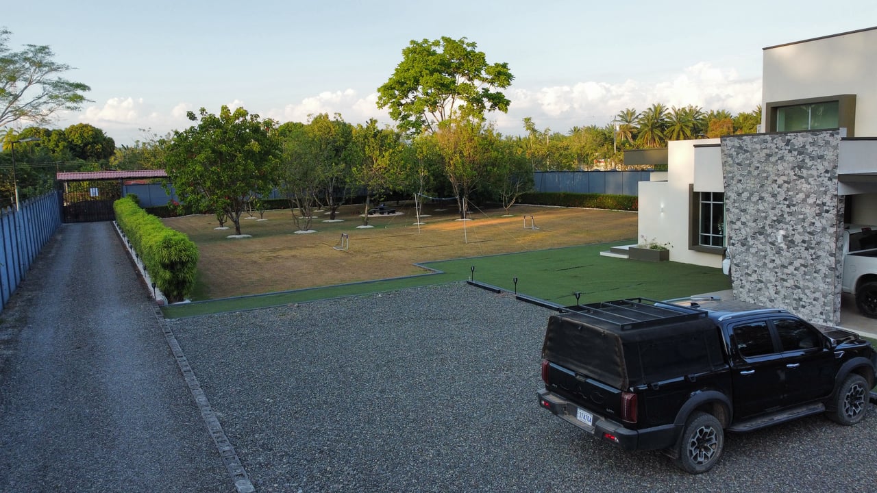 Beautiful house in Residencial Palmas del Sol | Tranquility and style