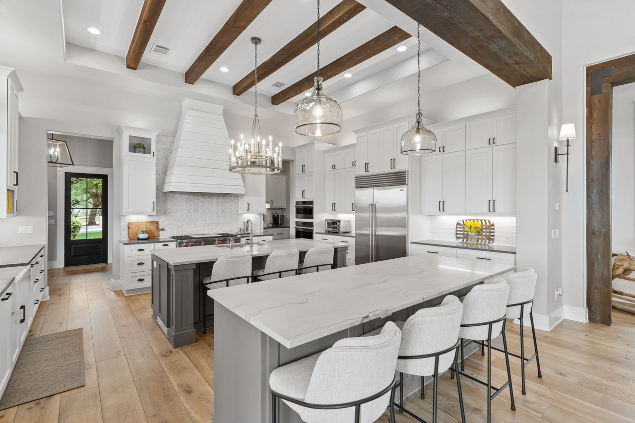 1457 Avenida High View