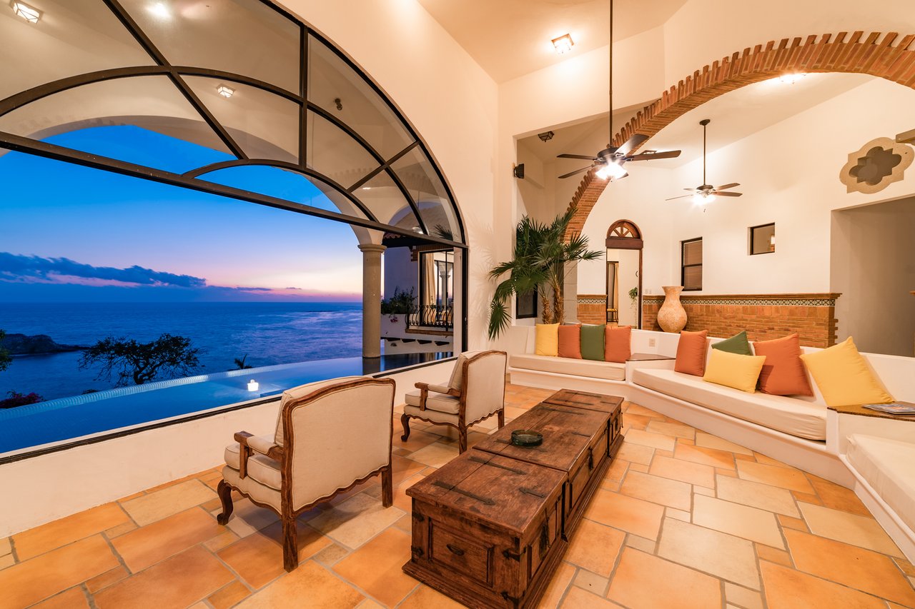 5 Bedroom, Single Family Home, Villa Encantada 