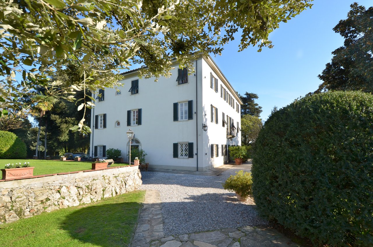 Timeless Lucca Villa with Garden and Pool