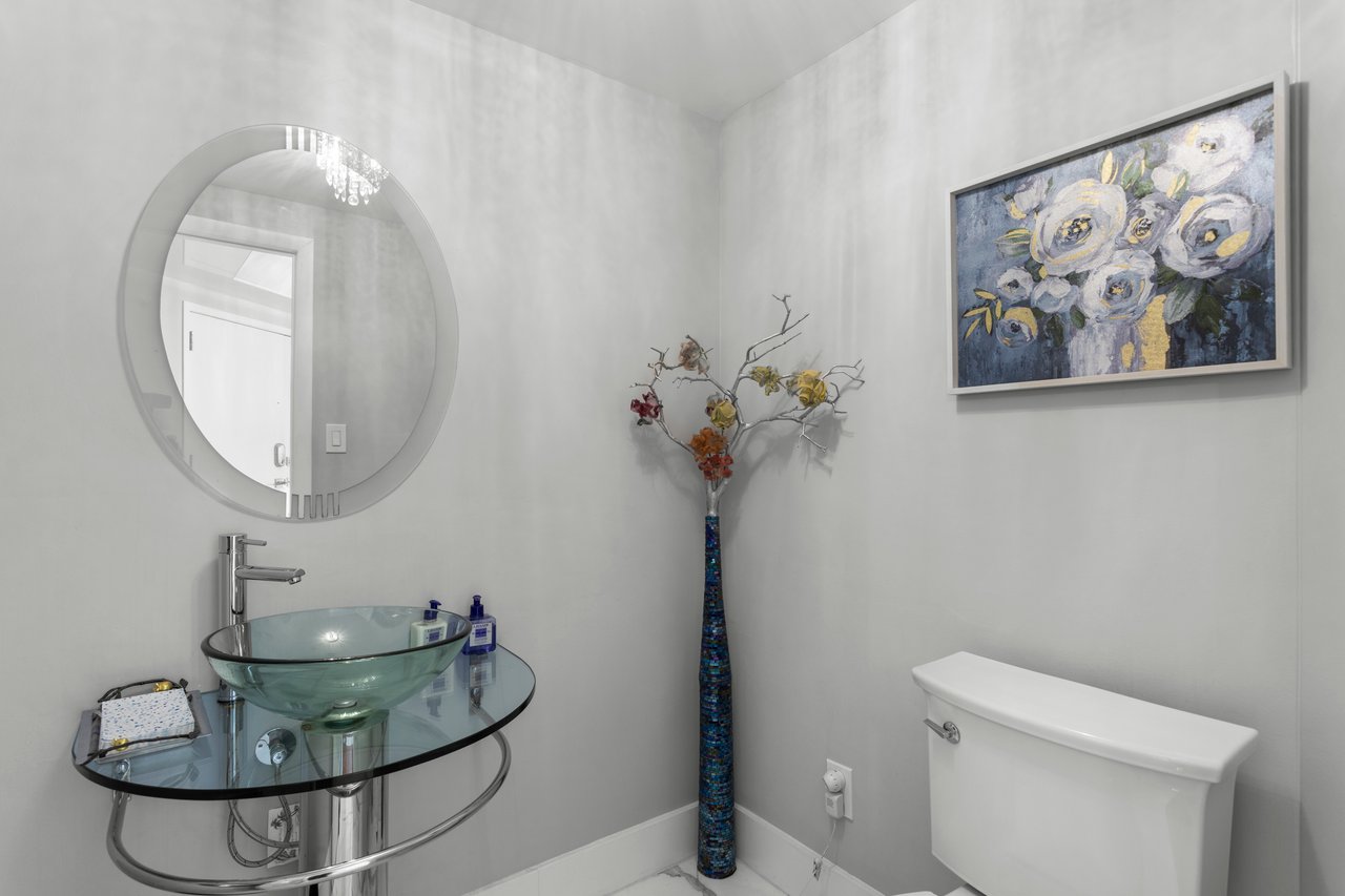 2600 Island Blvd # 2603