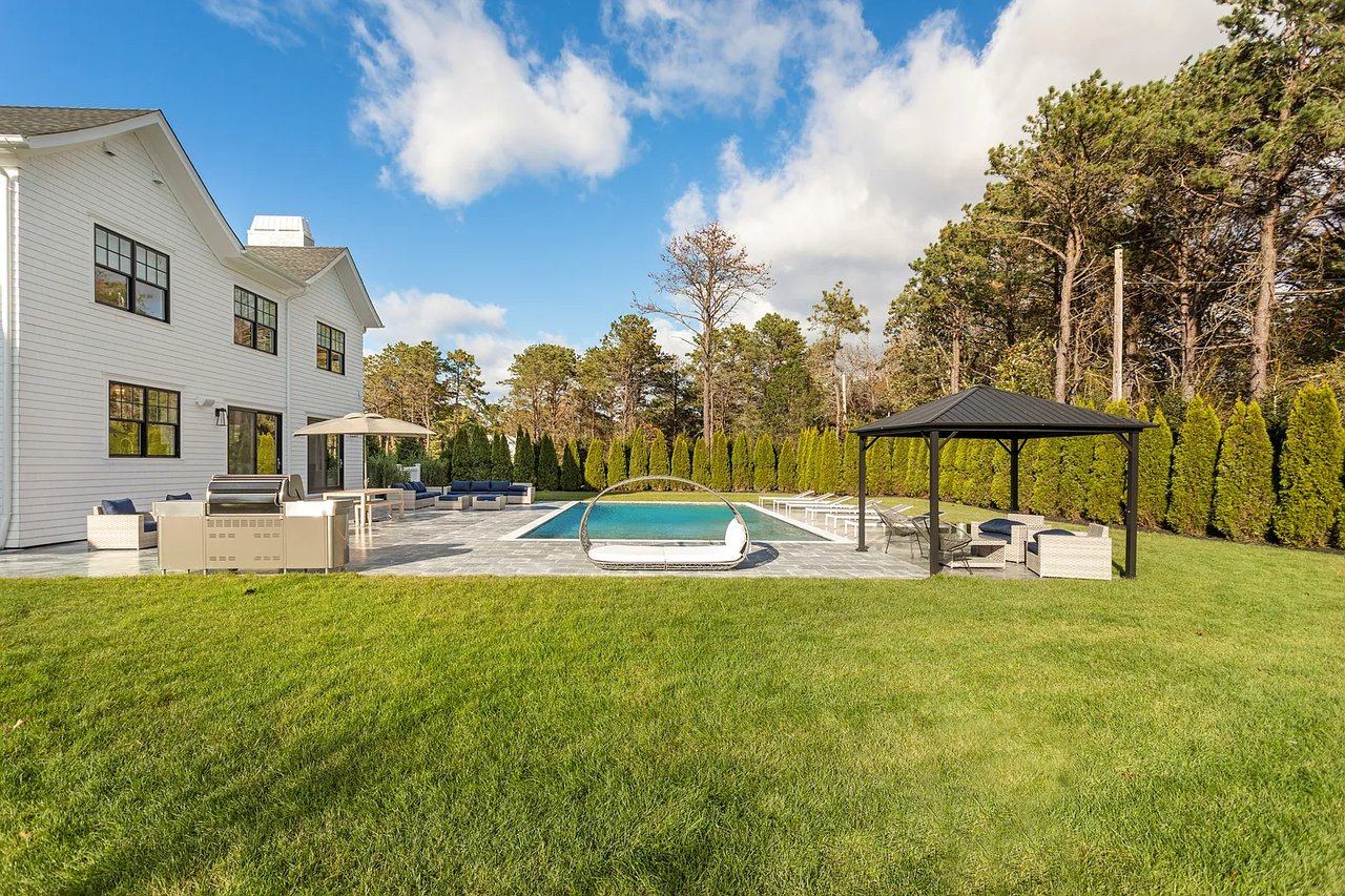 16 Cheviot Rd