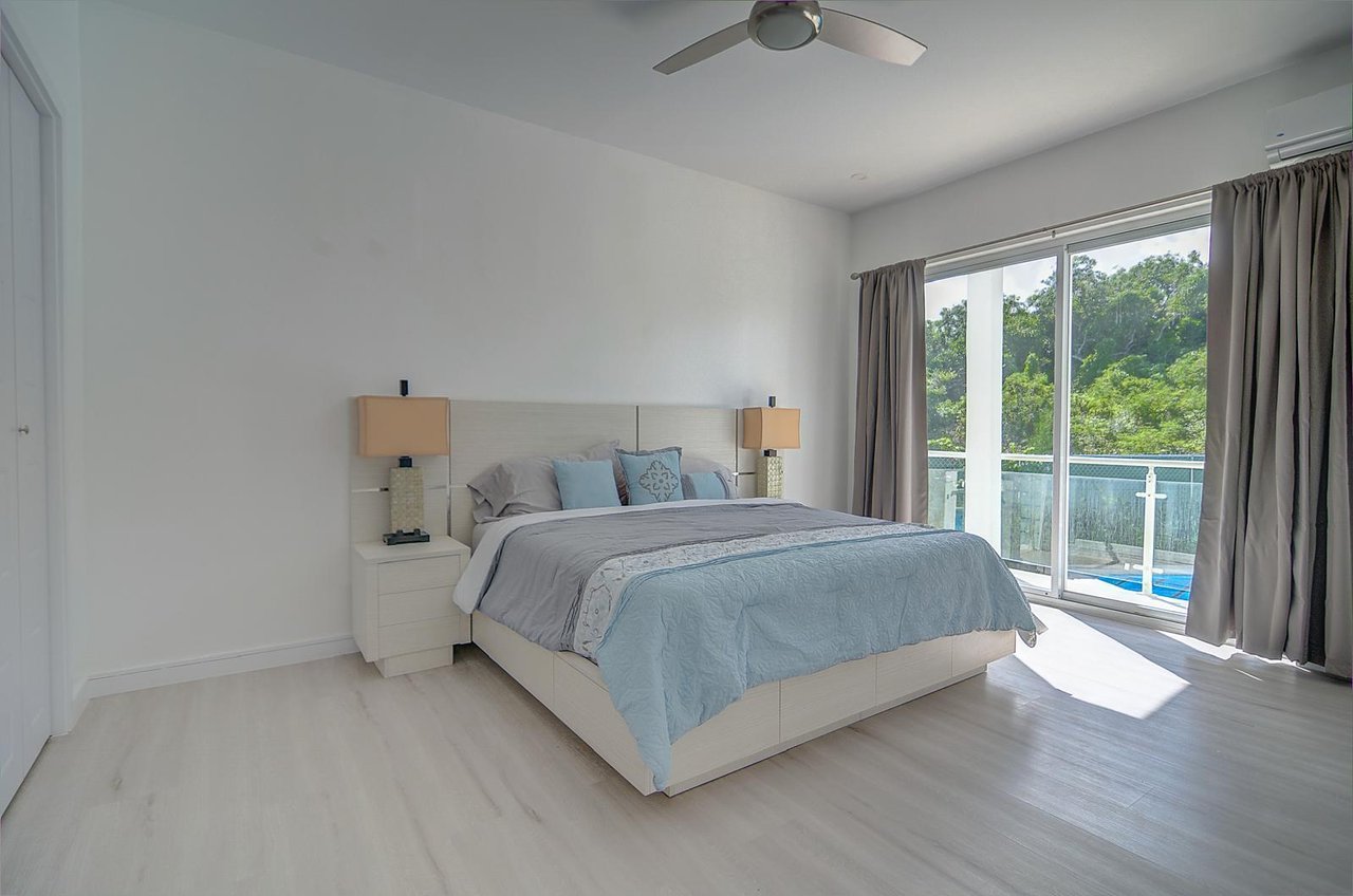 Stunning 1 Bedroom With Ocean View