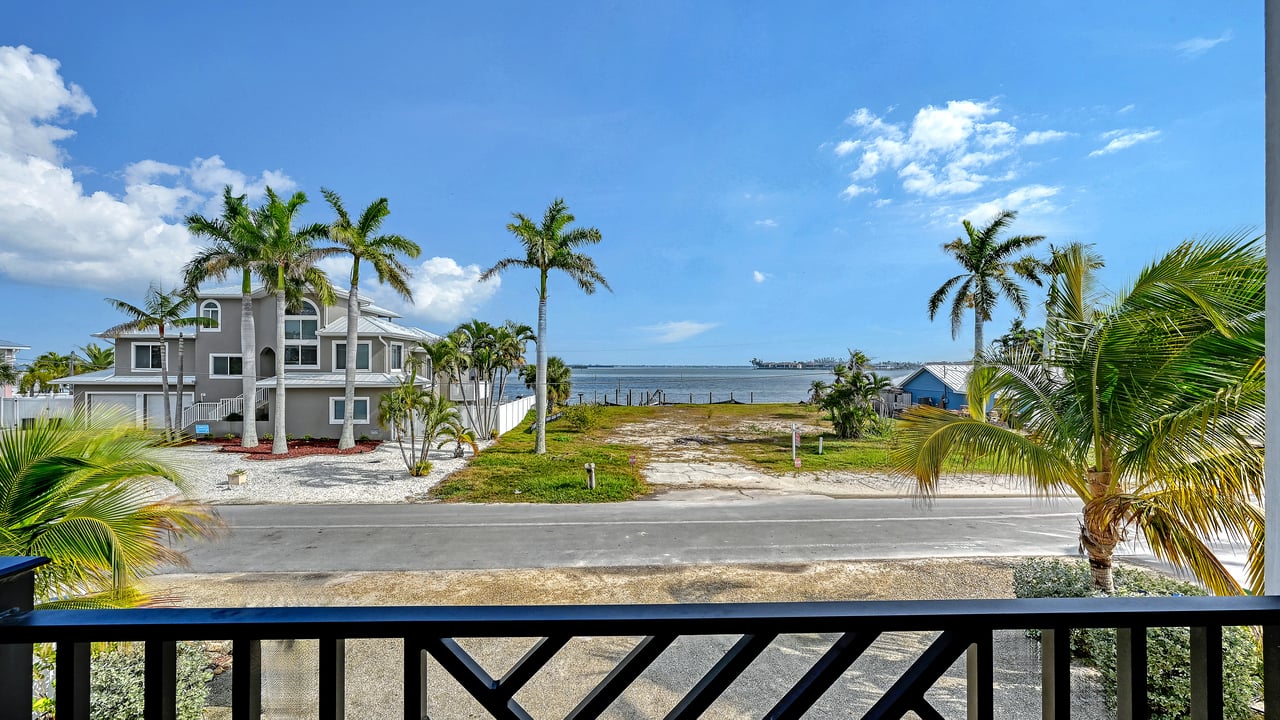 2206 Avenue A, Bradenton Beach, Florida