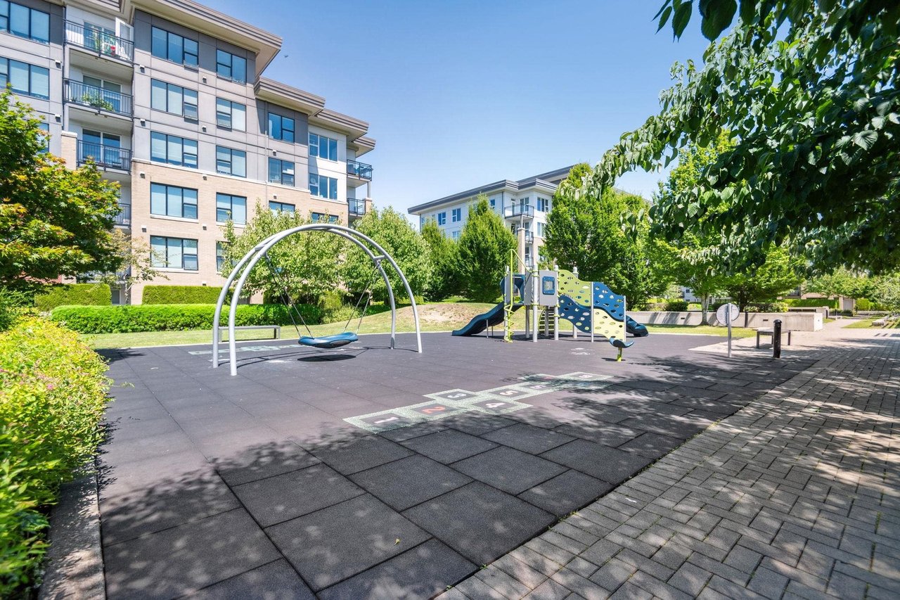 523-9311 Alexandra Rd