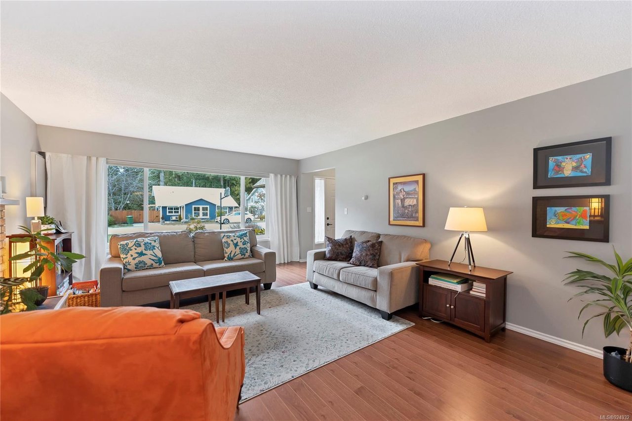 7639 Sigmar Pl