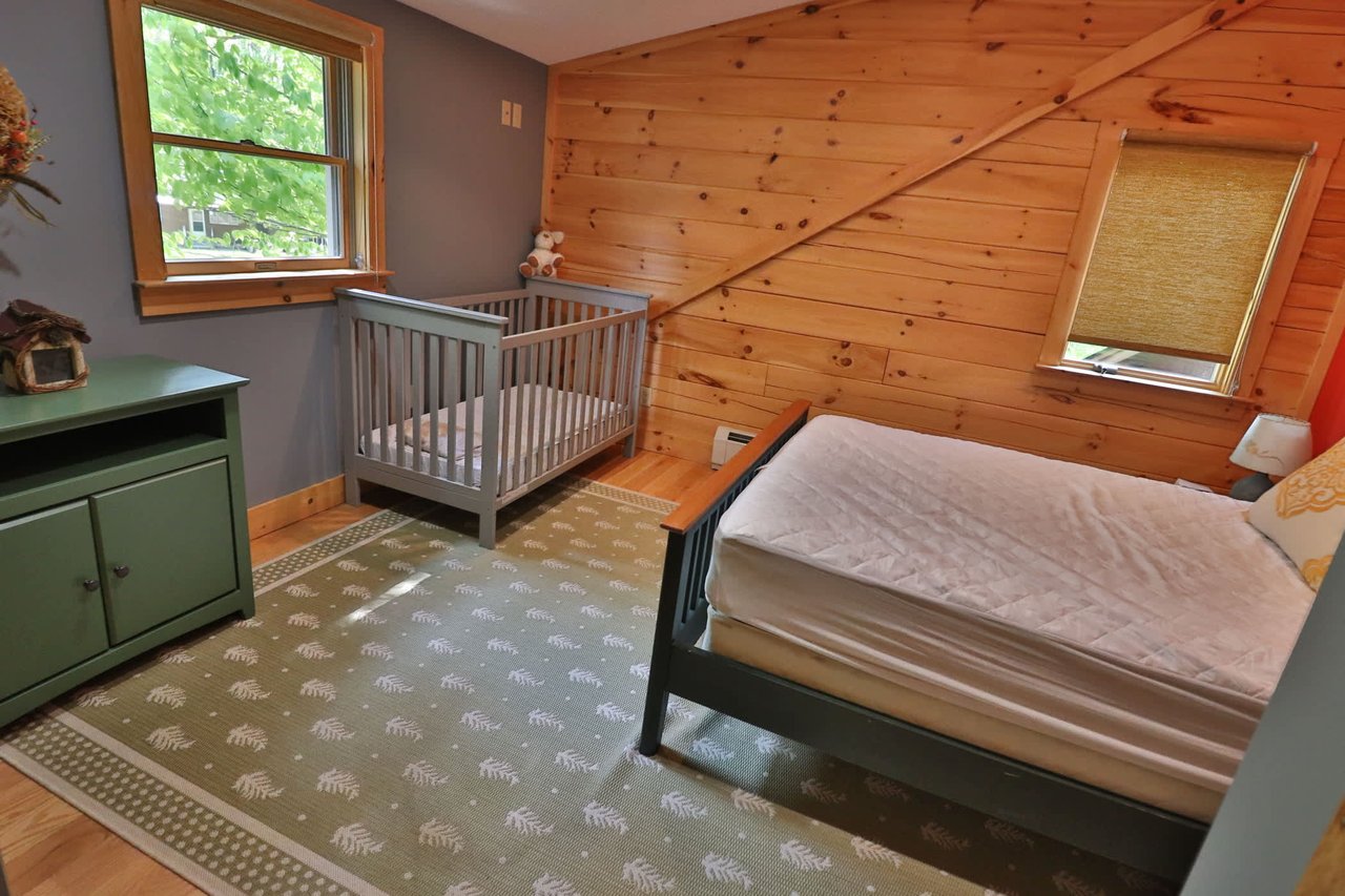 Single family log home ski season rental