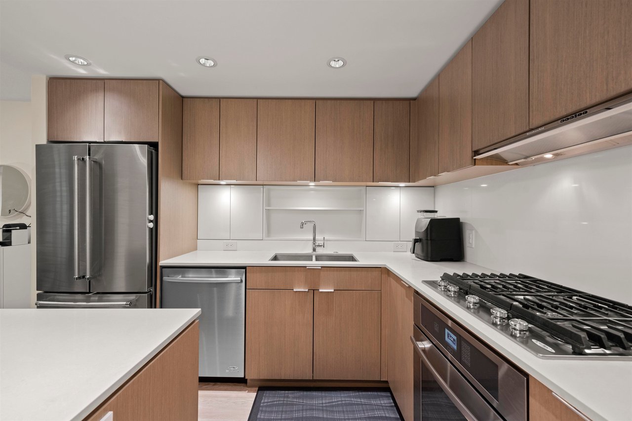 1009-111 E 1st Avenue, Vancouver