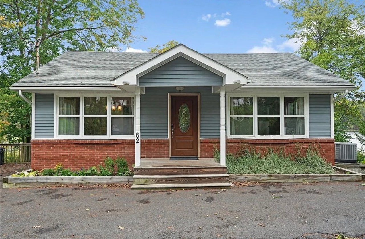 62 Hathorn Boulevard