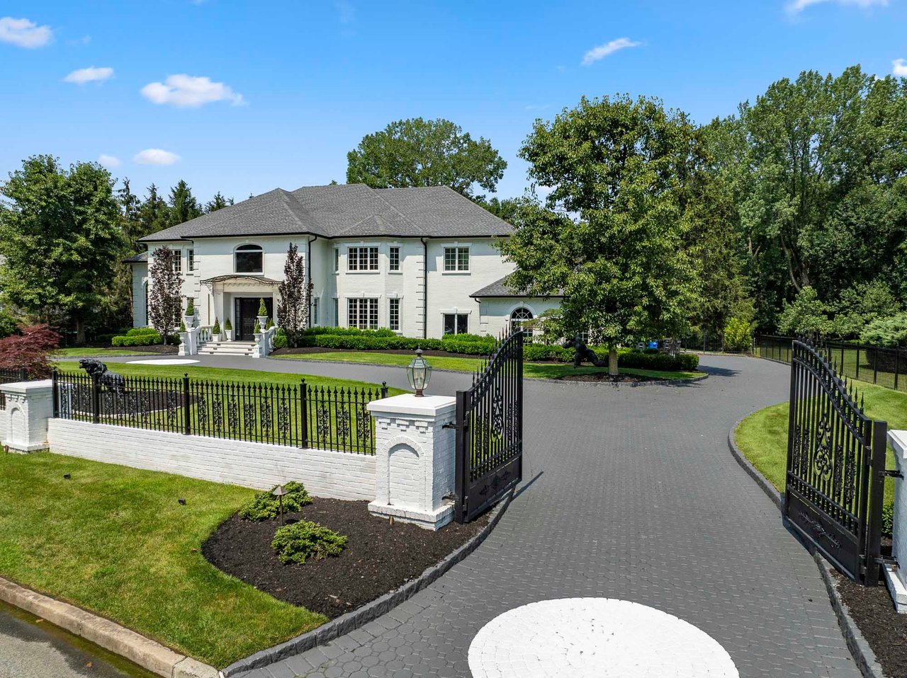 85 Sherwood Rd