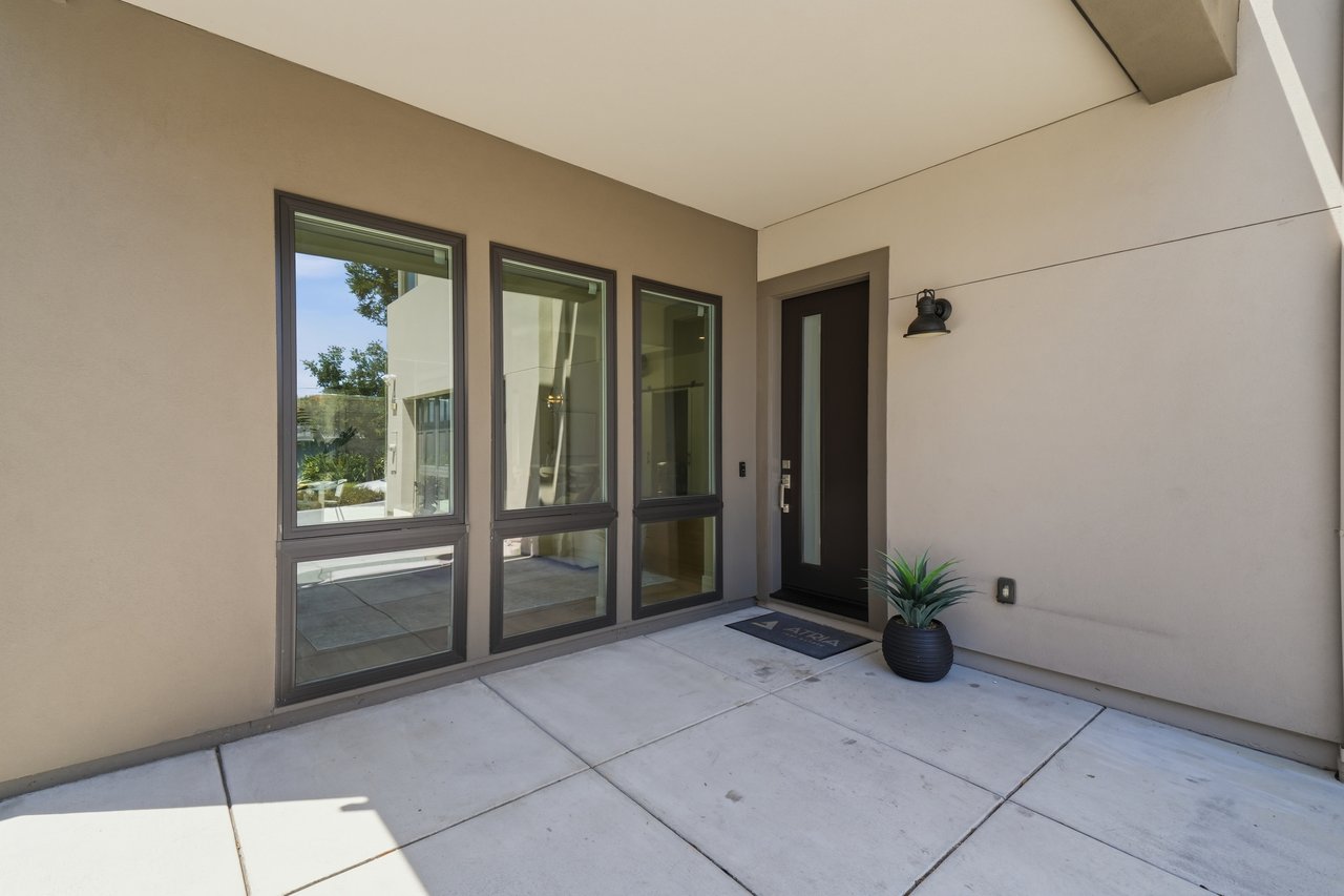 826 W Olive AVE