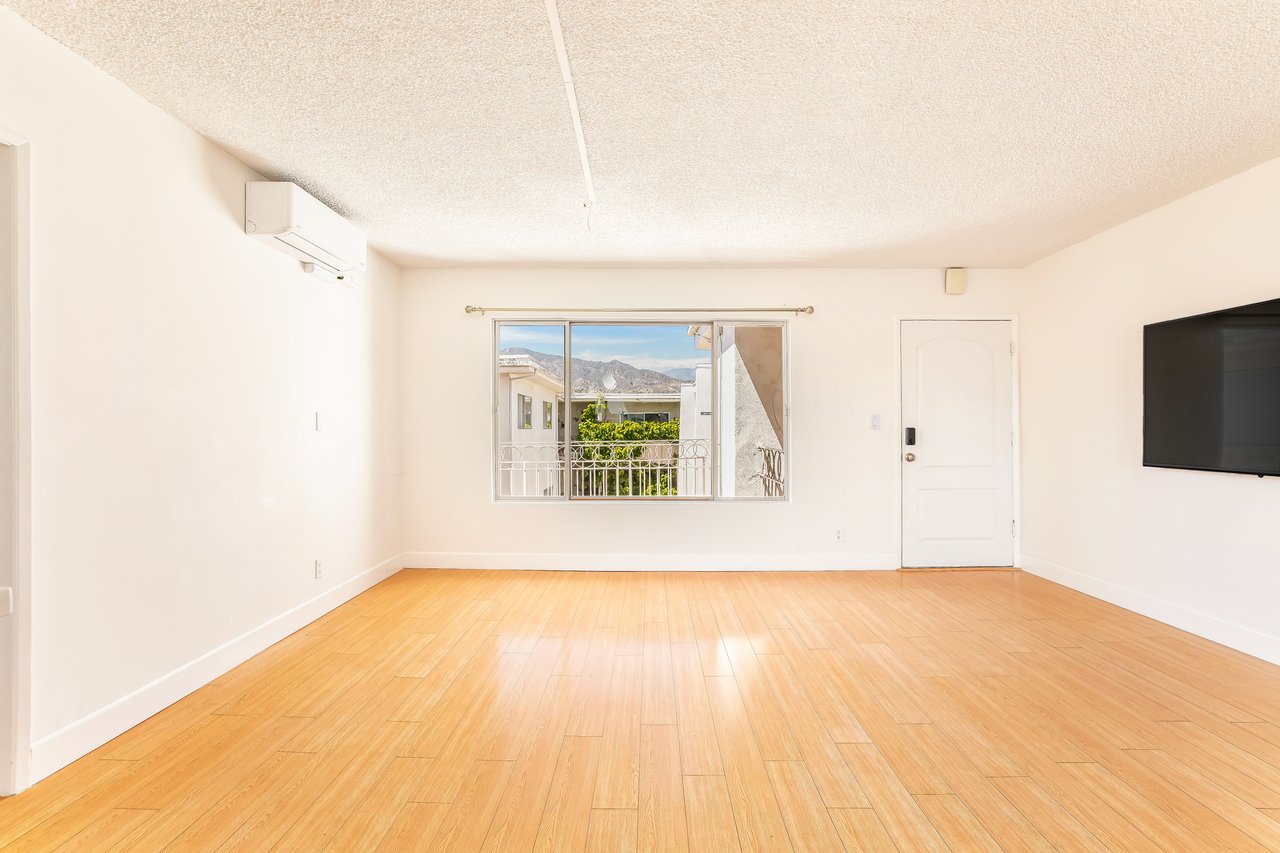 330 N Howard St Unit: 311