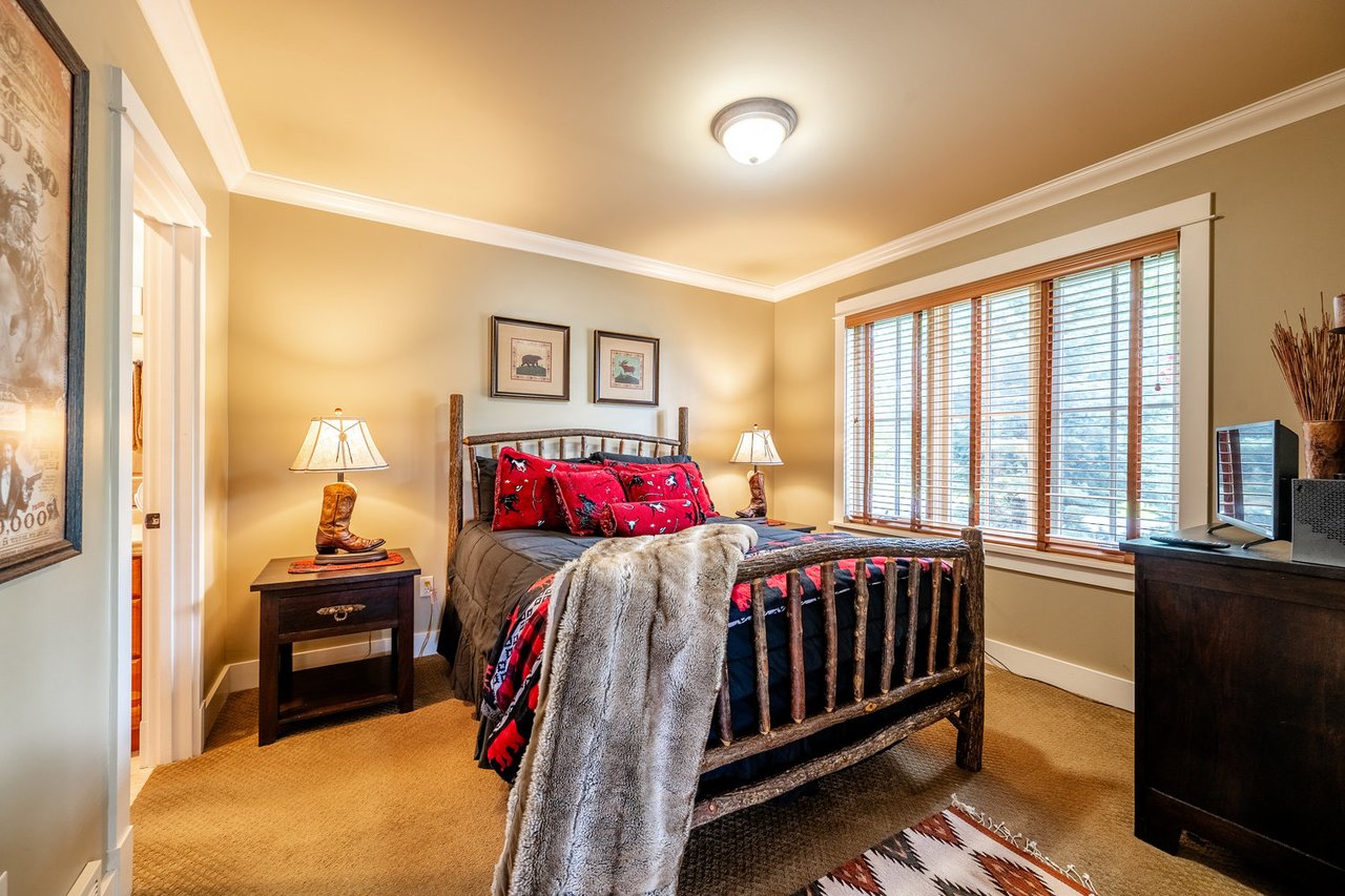 70 Cantle Ct