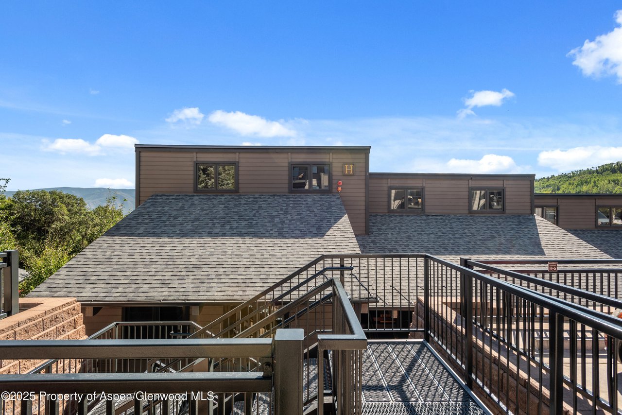 55 Upper Woodbridge Rd, #H-5