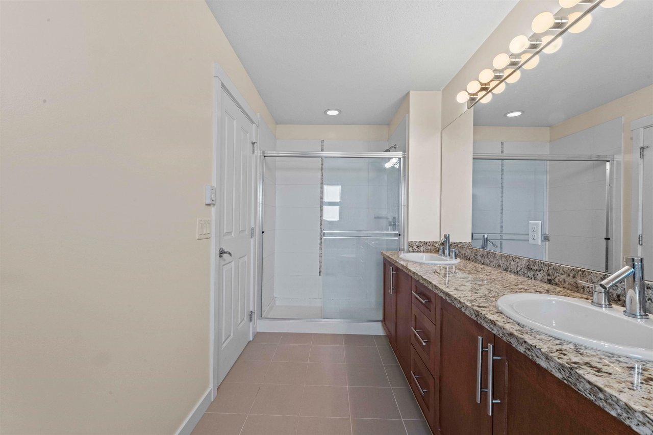 74-2738 158 St