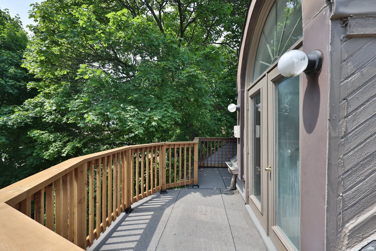 78 West River Street, Oakville