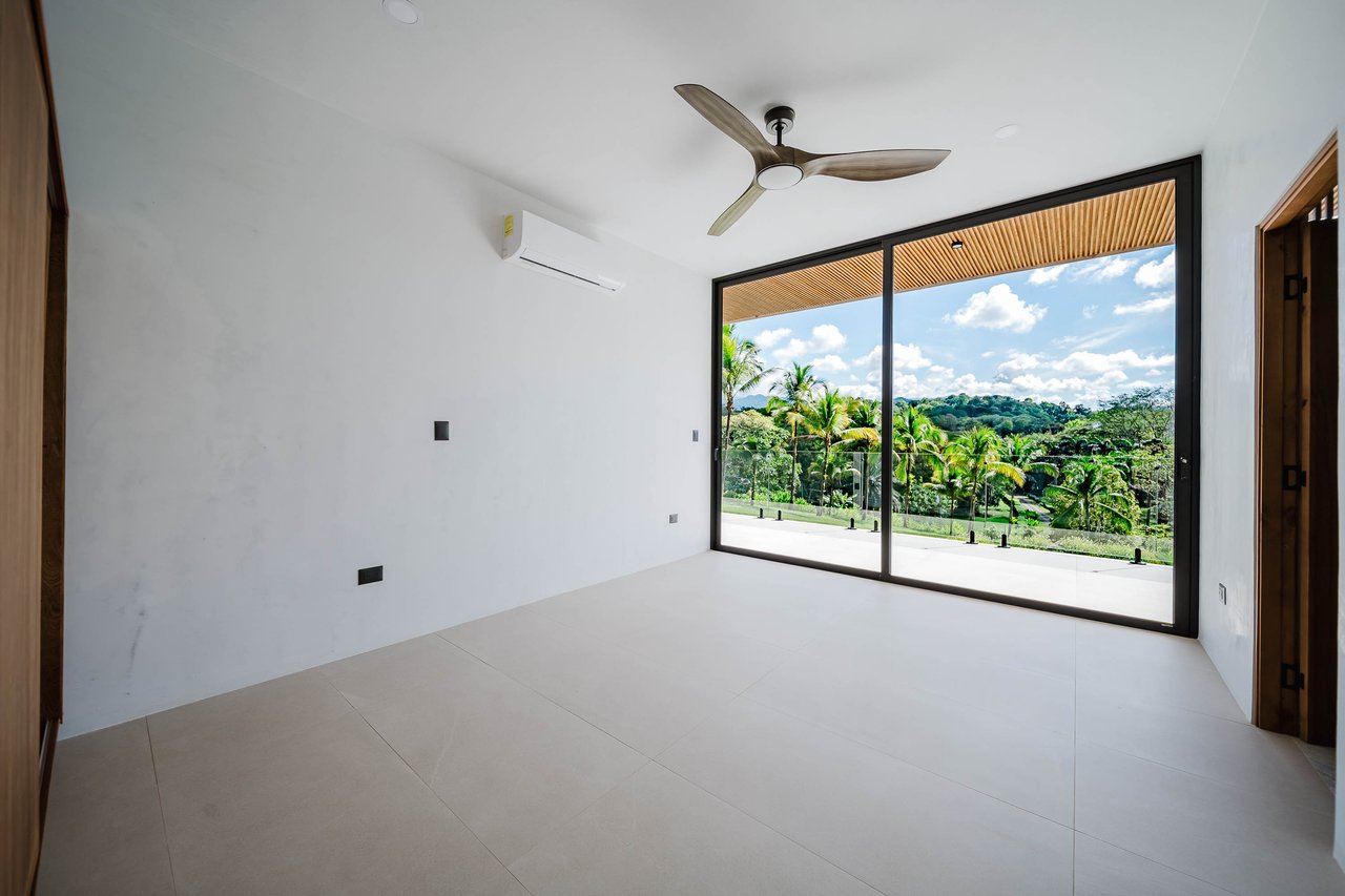 Finca Tranquila Brand New Luxury Residence